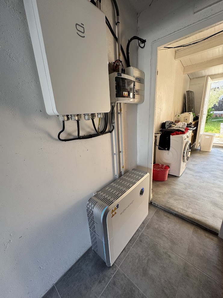 Système Sigenergy alternative pour kit 6 kWc avec batterie et borne